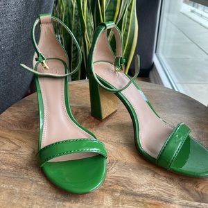 NWOT Tory Burch Cecile Sandal